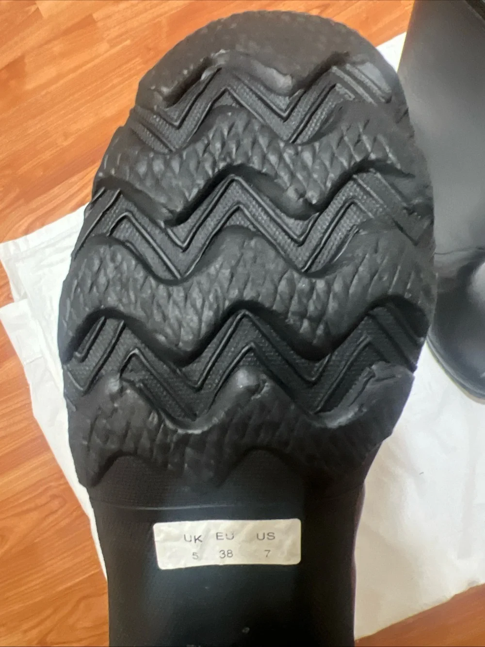 Hunter Original Tall Rain Boots Women’s 7 Black Waterproof NWOB